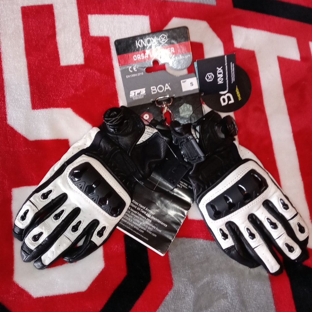 Mens  Knox gloves size small